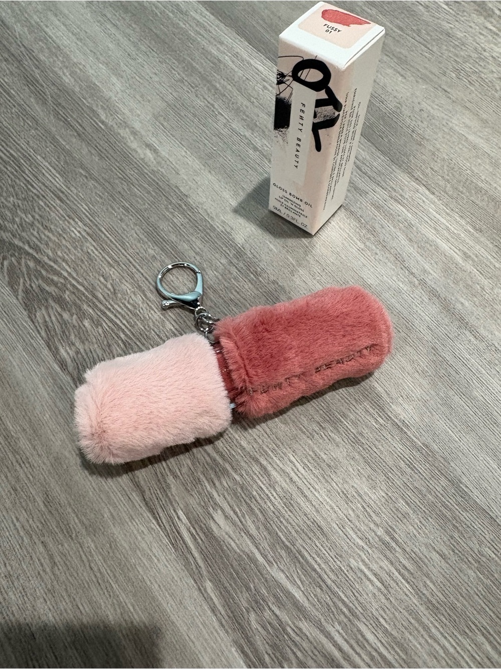 Fenty - Picture 5 of 5